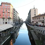 Navigli Darsena Flat